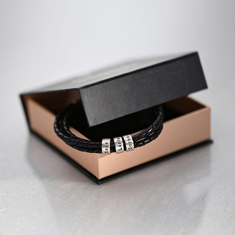 Heren Armband van Zwart Leer – Aanpasbaar met Afwerkingen in Zilver of Goud